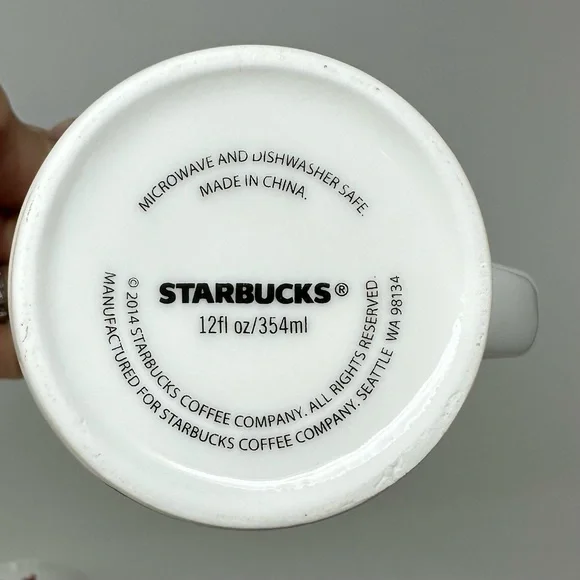 Starbucks Christmas Coffee Mugs Set Of 2 Red Gold Starburst Tall 12oz Holiday - Picture 6 of 8